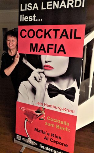 Lisa mit CM Aufsteller